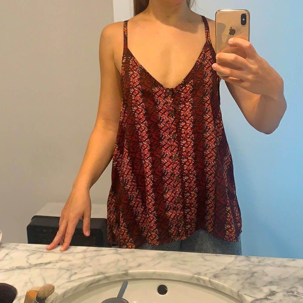 Like New Tank Top - Picture 2 of 3